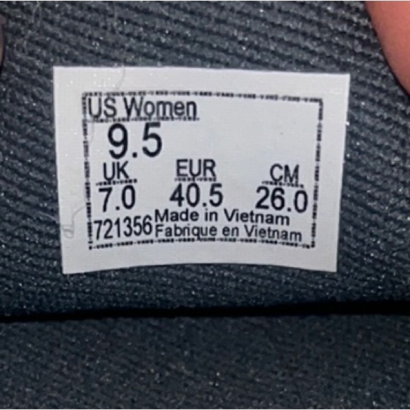 Plaid Slip-On Vans - Picture 5 of 6